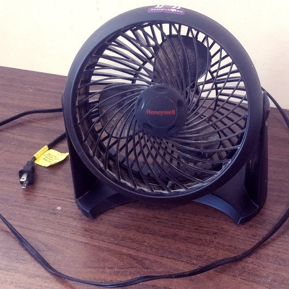 Portable Desk and/or Floor Fans - Picture 1 of 4